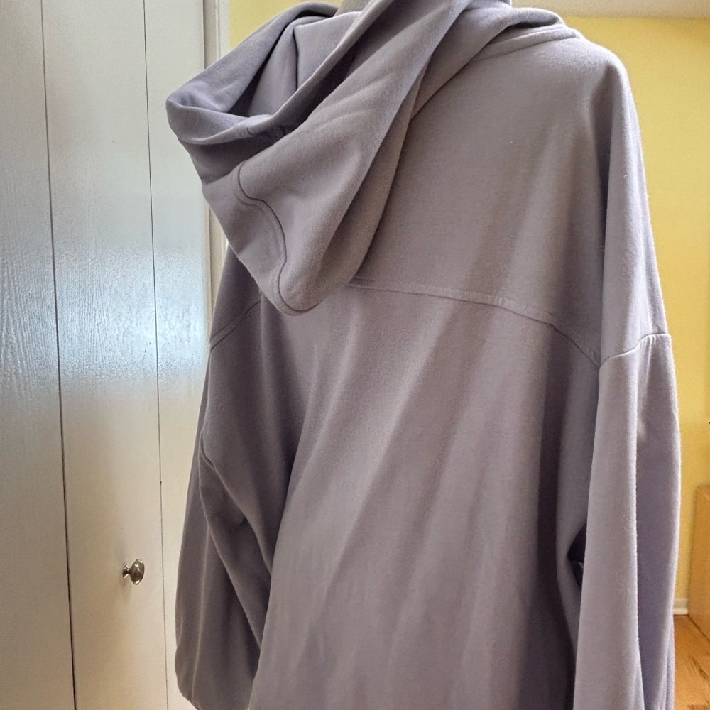 Pilcro Lavender Hoodie with White Eyelet Hem XL - Picture 2 of 4